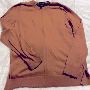 Banana Republic- Brown Crew Neck L/S Wool Sweater - Medium